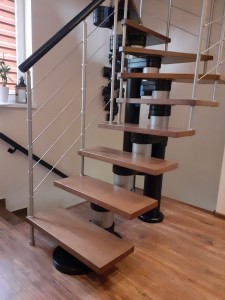 Wooden stairs DUDA model Moreno 180 U-180 12 elements